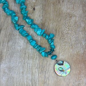 Turquoise Dyed Howlite Chip Necklace With Abalone Shell Pendant